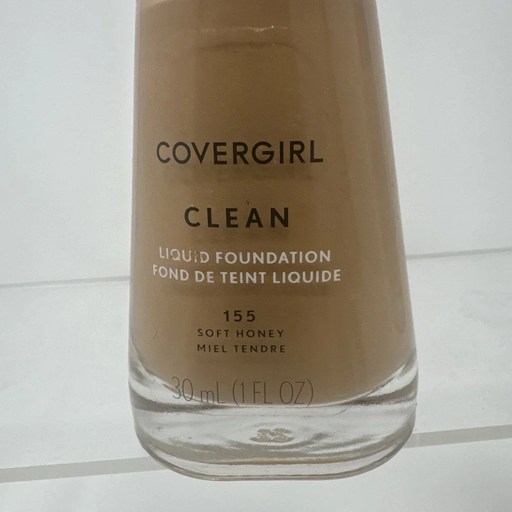 4 CoverGirl Clean Liquid MakeUp Foundation For Normal Skin 155 SOFT HONEY